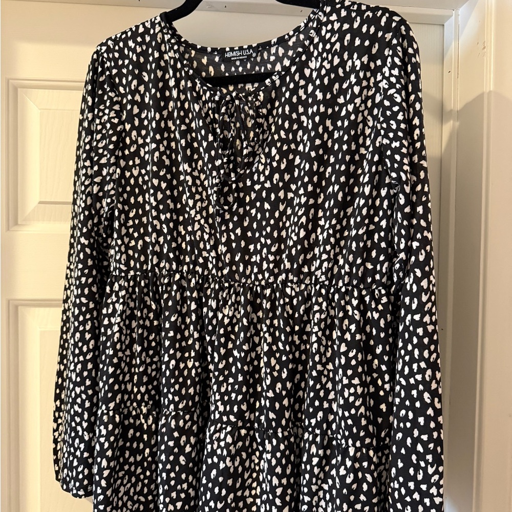 HEIMISH USA Black Blouse with White Speckles
